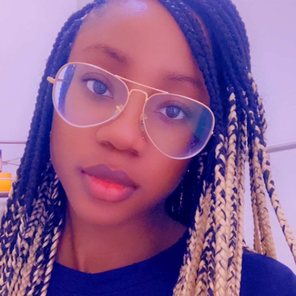 Meet your Posher, Brianna
